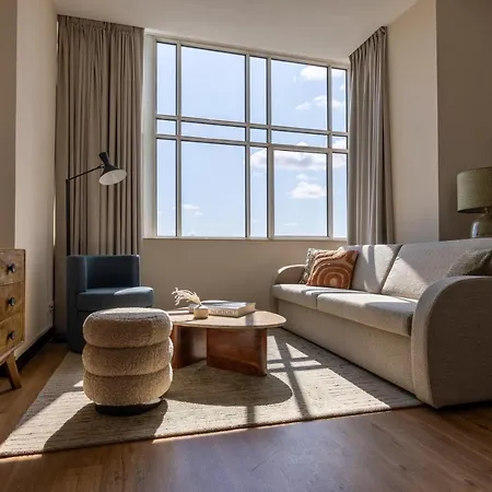Appartement De Plesman Residences