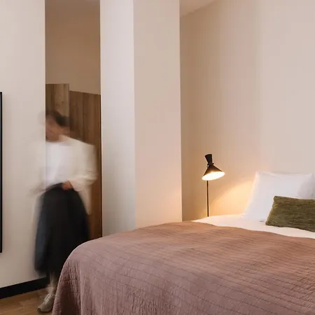 Appartement De Plesman Residences *